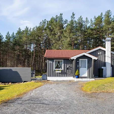 Iverhjelen Near Atlantic Road Lyngstad Exterior photo